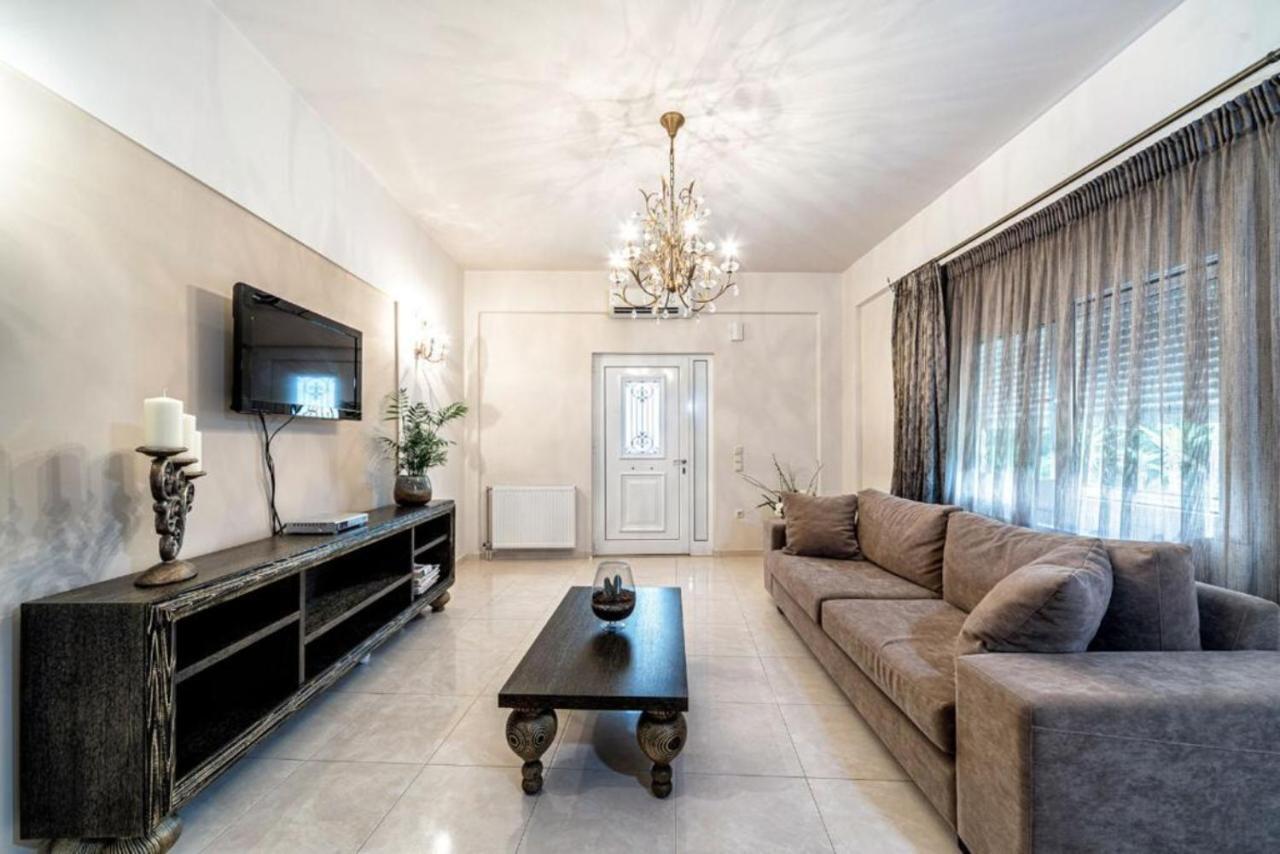 Ioannas Luxury In Istron *
